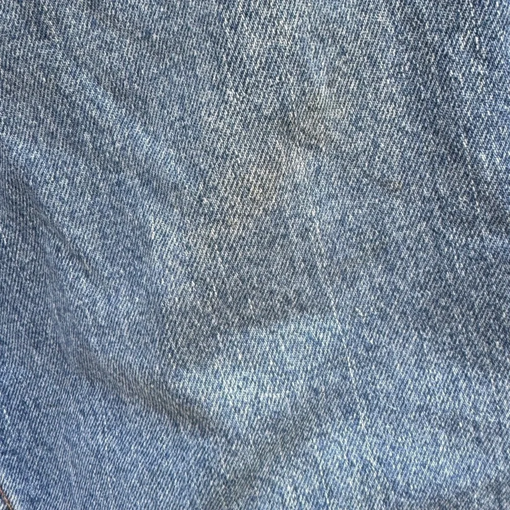 Levi’s 550 SEE PICS for Condition- label 36” x 30” actual is 34”x30.5”